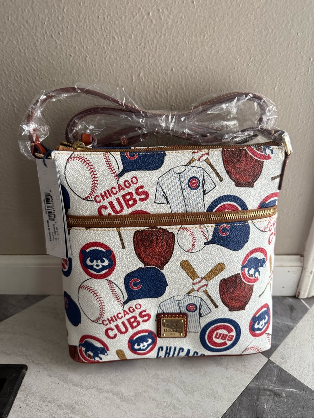 Dooney & Bourke Chicago Cubs Gameday Crossbody Bag in White, Blue, Red